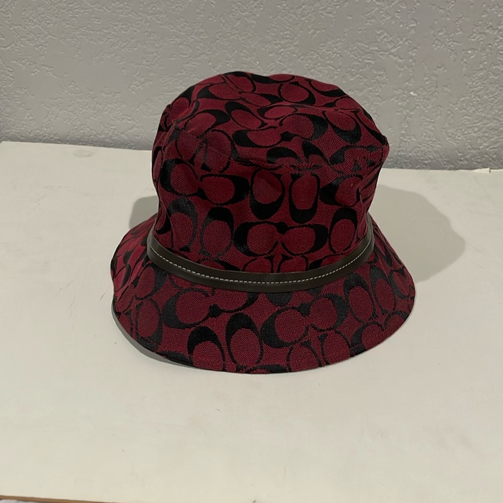 New Coach Bucket Hat size small